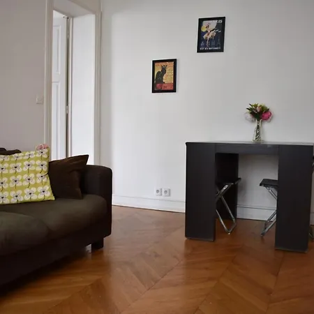 1 Bedroom Flat In Le Marais Apartment Paris